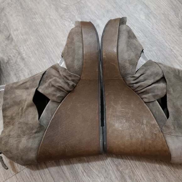 Eileen Fisher Nubuk Leather Wedge Platform Sandal Grey 38 - Picture 4 of 9